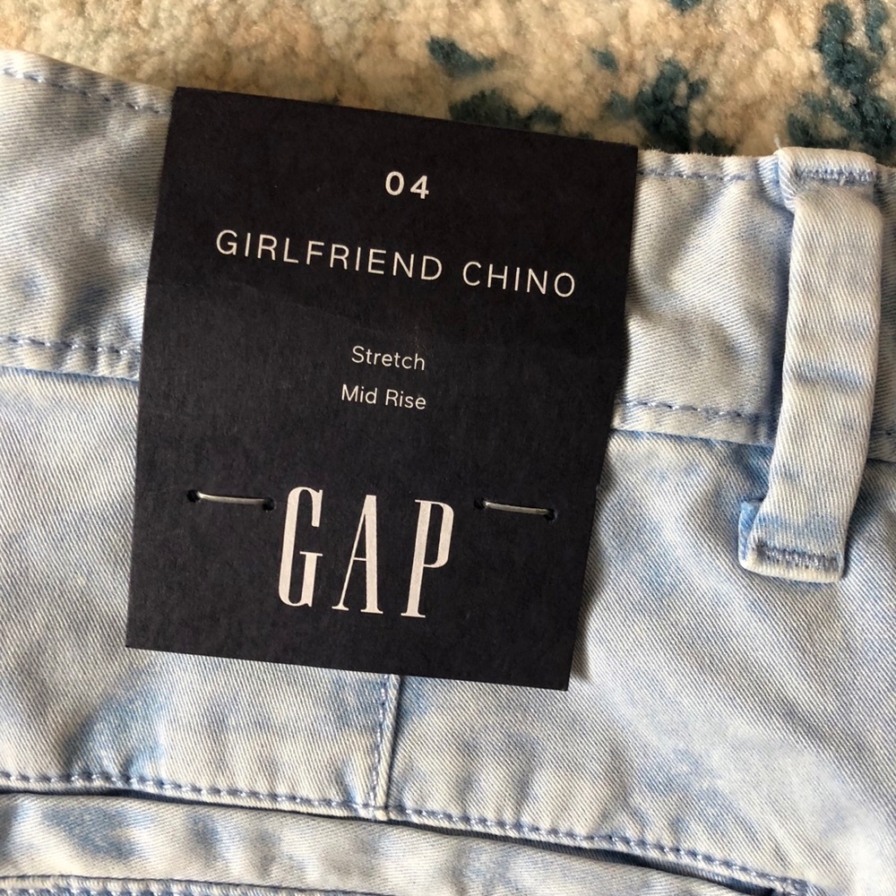 NWT gap girlfriend chino